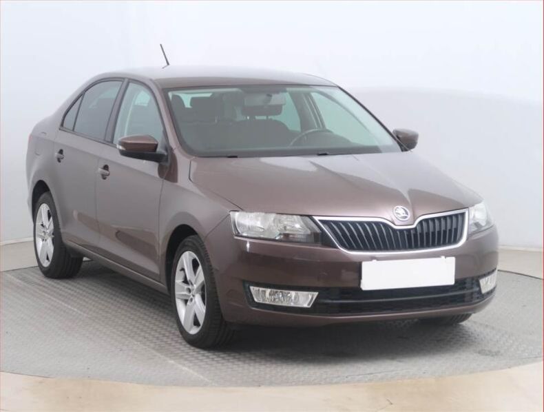 Škoda Rapid - hlavní foto