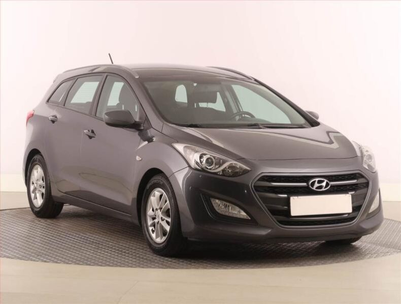 Hyundai i30 - hlavní foto
