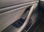 Tesla Model 3 - fotka číslo 16
