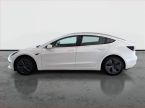 Tesla Model 3 - fotka číslo 2