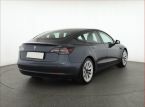 Tesla Model 3 - fotka číslo 4