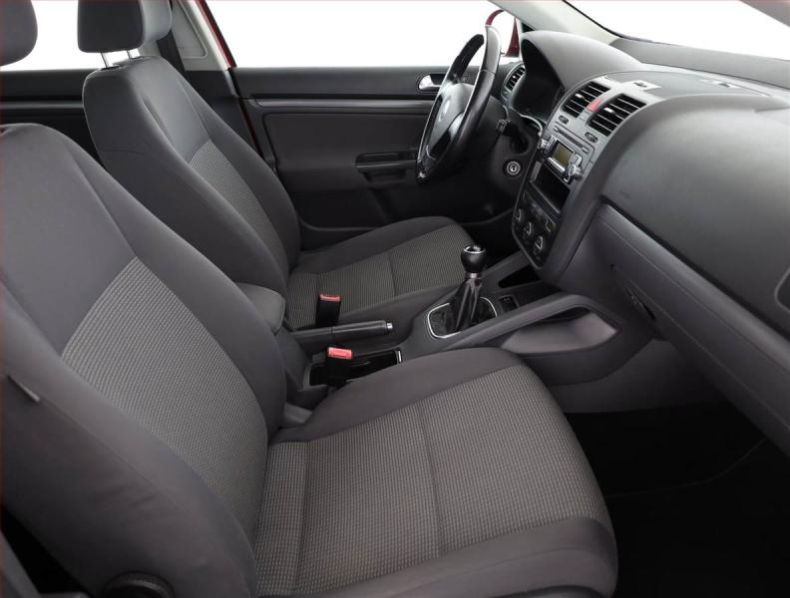 Volkswagen Golf - hlavní fotka