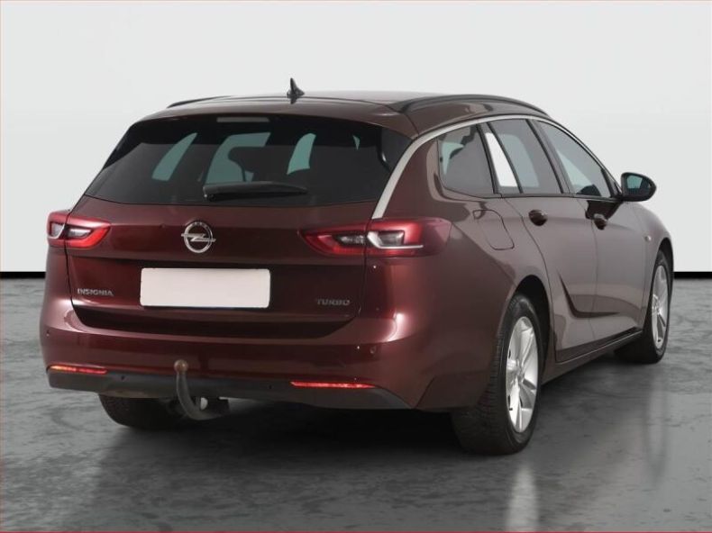 Opel Insignia - hlavní fotka