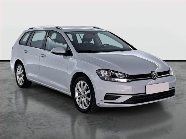 Volkswagen Golf - hlavní foto