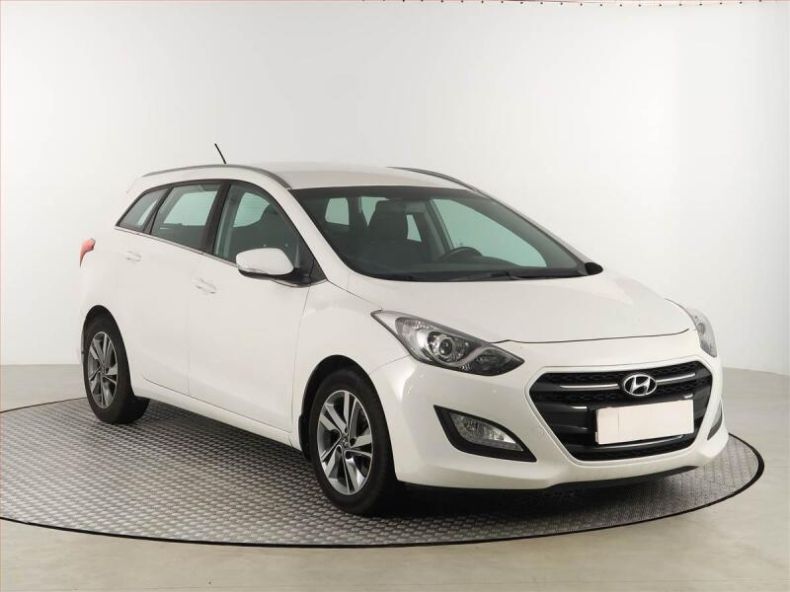 Hyundai i30 - hlavní foto