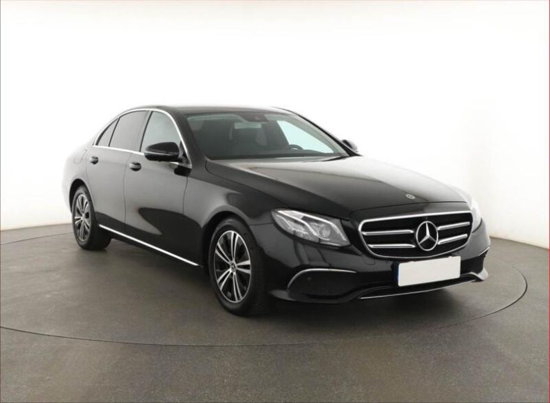 Mercedes Třída E - hlavní foto