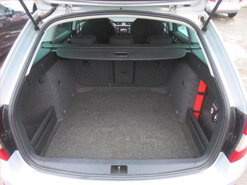 Škoda Octavia - hlavní fotka