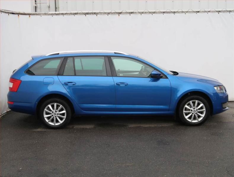 Škoda Octavia - hlavní fotka