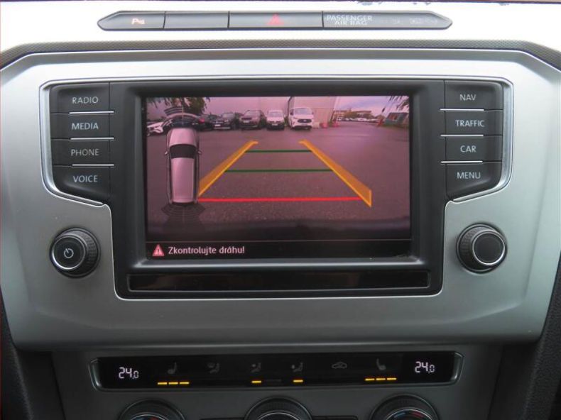 Volkswagen Passat - hlavní fotka