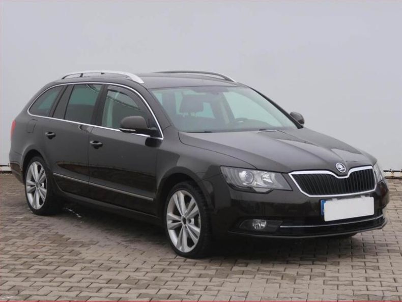 Škoda Superb - hlavní fotka inzerátu