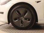 Tesla Model 3 - fotka číslo 13