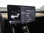 Tesla Model 3 - fotka číslo 18