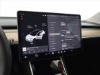 Tesla Model 3 - fotka číslo 19