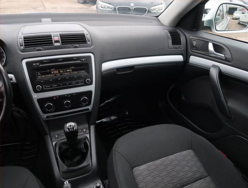 Škoda Octavia - hlavní fotka