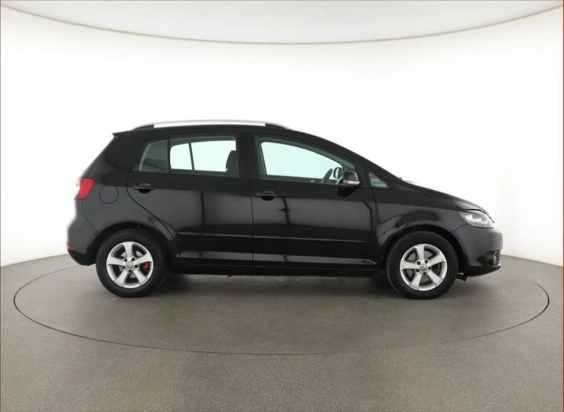 Volkswagen Golf - hlavní fotka