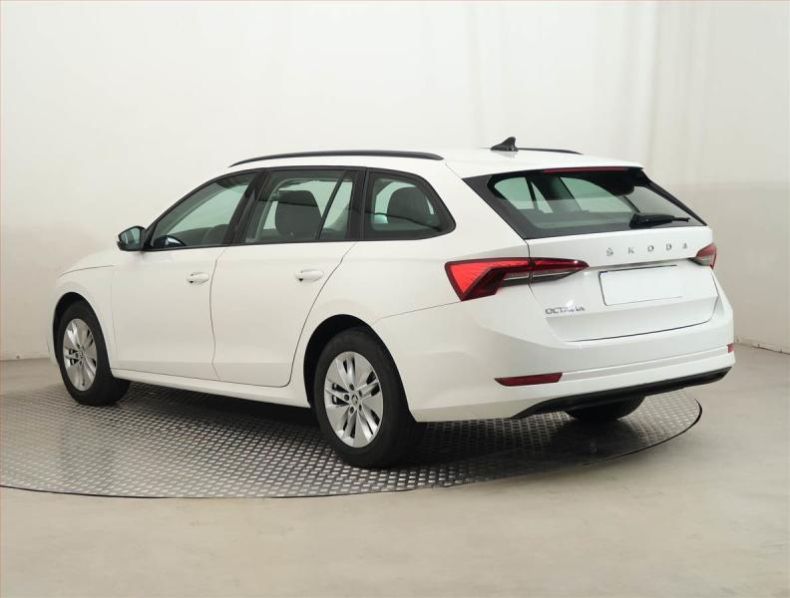Škoda Octavia - hlavní fotka