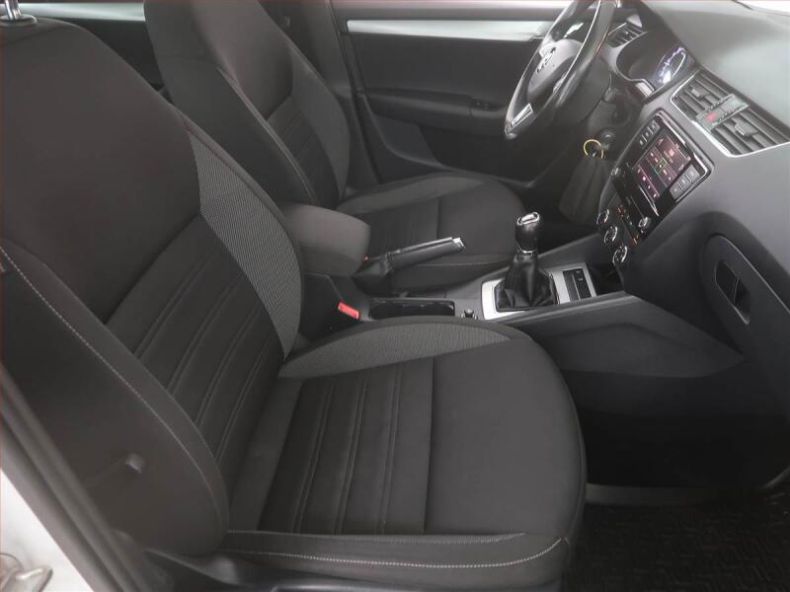 Škoda Octavia - hlavní fotka