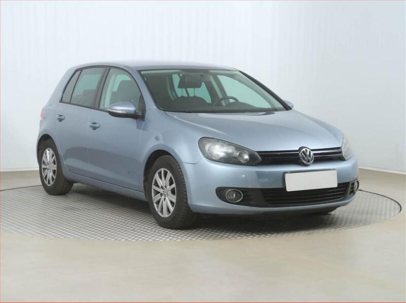Volkswagen Golf - hlavní foto