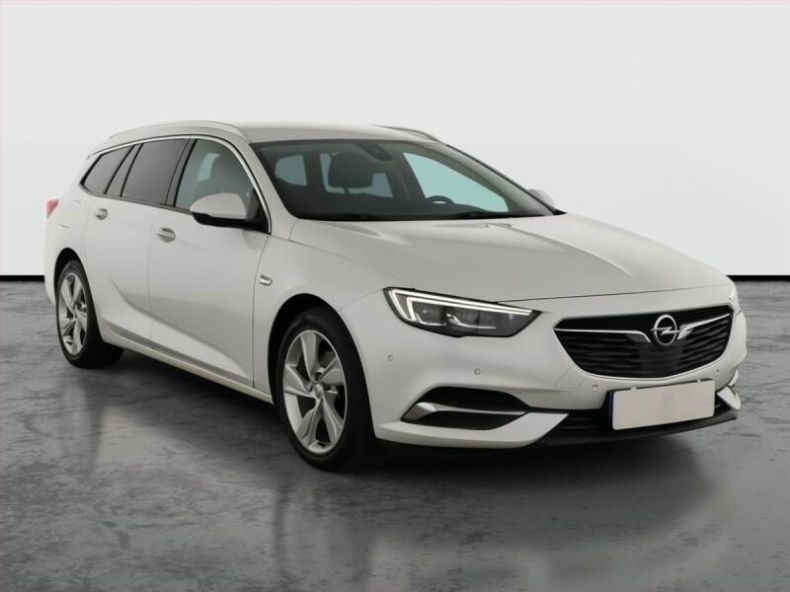 Opel Insignia - hlavní foto