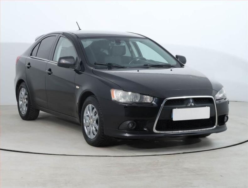 Mitsubishi Lancer - hlavní foto