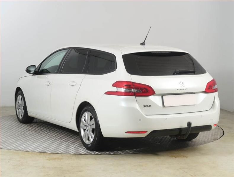 Peugeot 308 - hlavní fotka