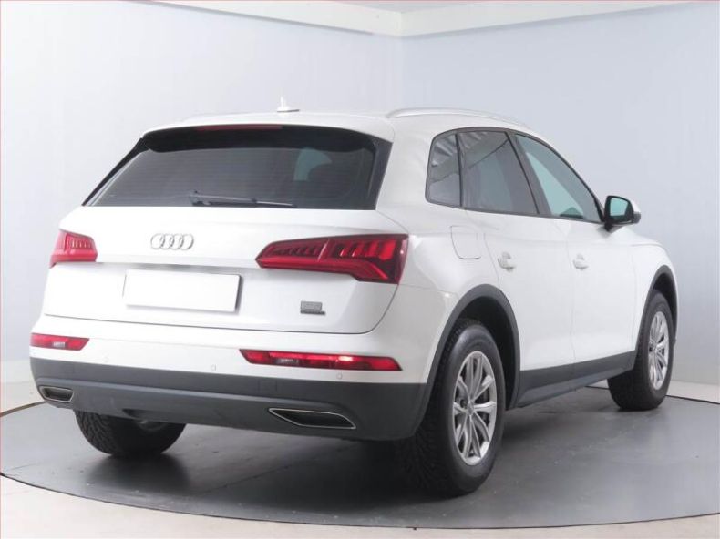 Audi Q5 - hlavní fotka