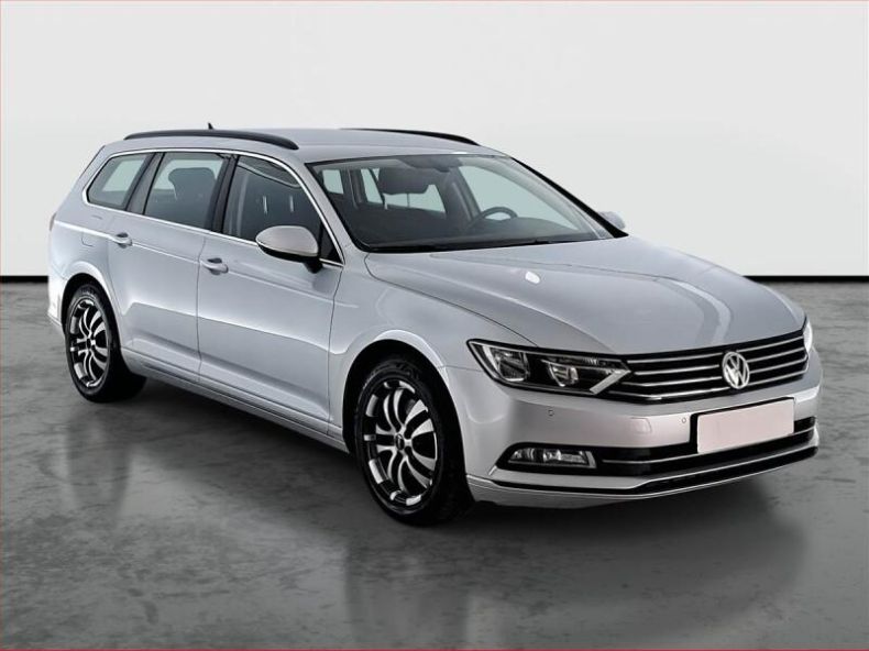 Volkswagen Passat - hlavní fotka inzerátu