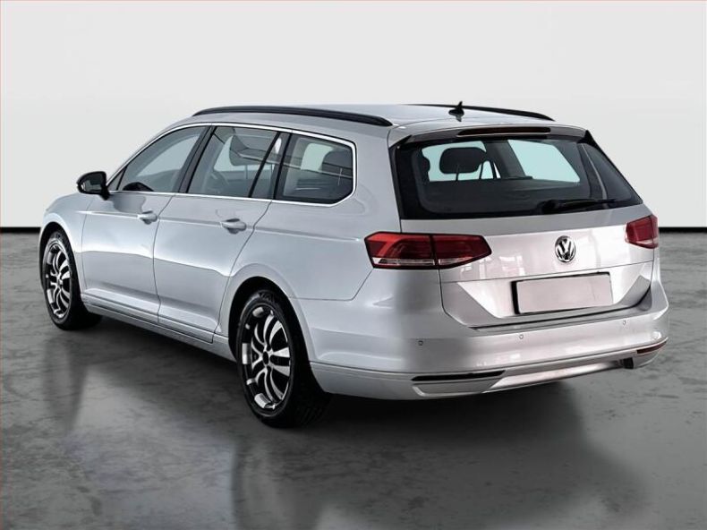 Volkswagen Passat - hlavní fotka