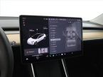 Tesla Model 3 - fotka číslo 22