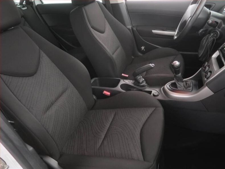 Peugeot 308 - hlavní fotka