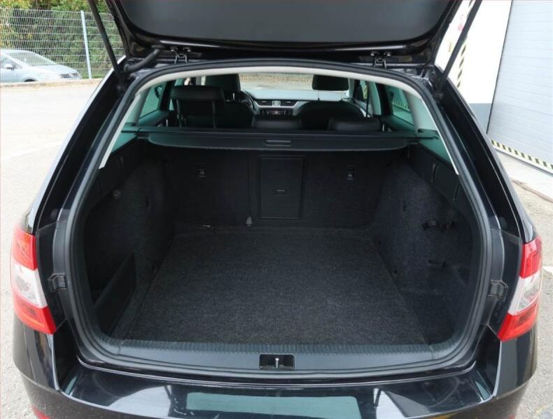 Škoda Octavia - hlavní fotka