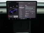 Tesla Model Y - fotka číslo 10