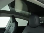 Tesla Model Y - fotka číslo 17