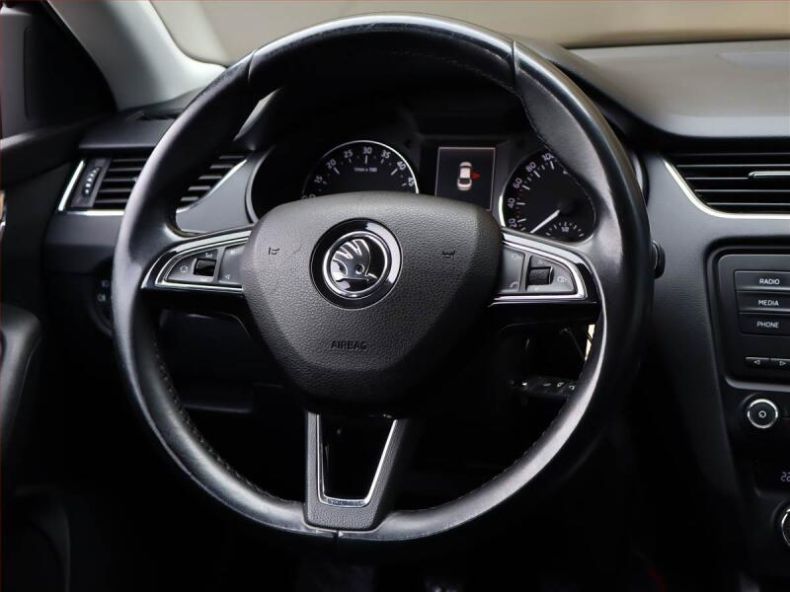 Škoda Octavia - hlavní fotka