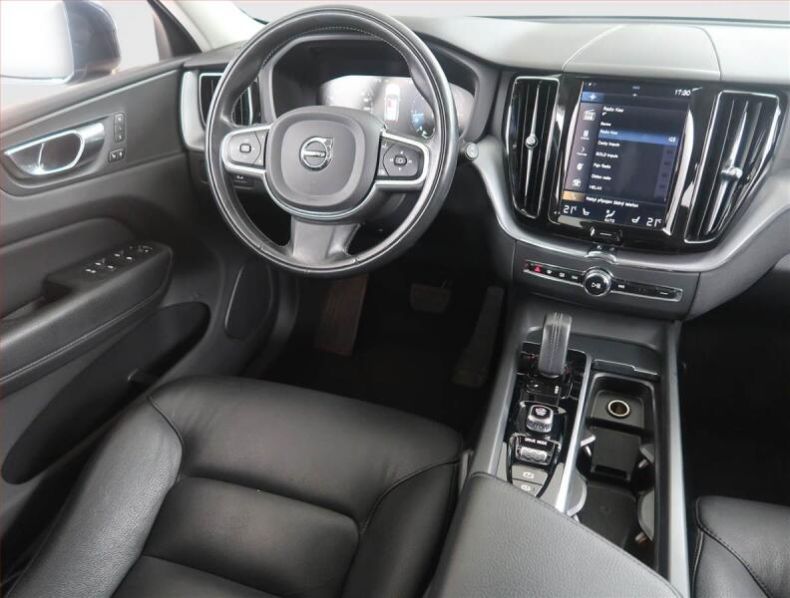 Volvo XC60 - hlavní fotka