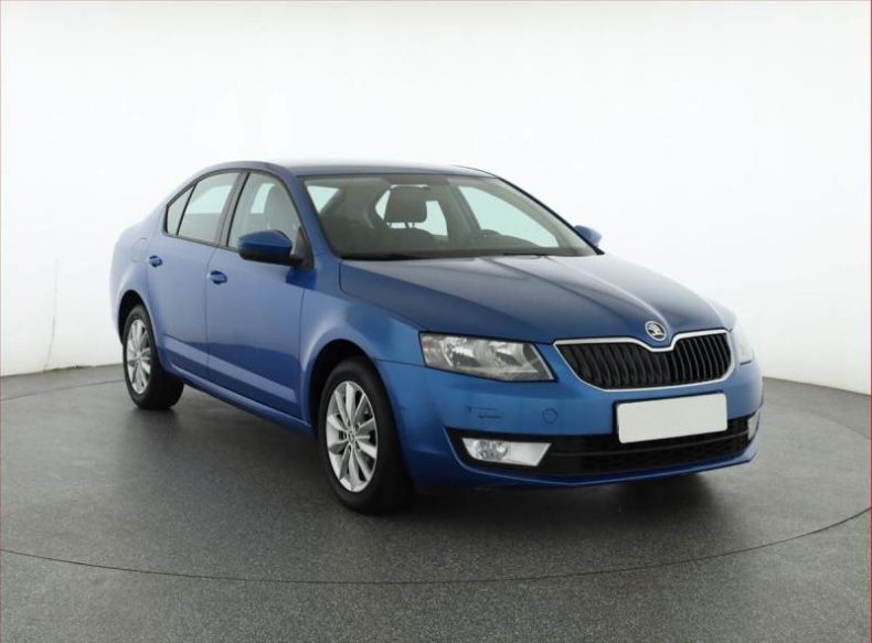 Škoda Octavia - hlavní fotka