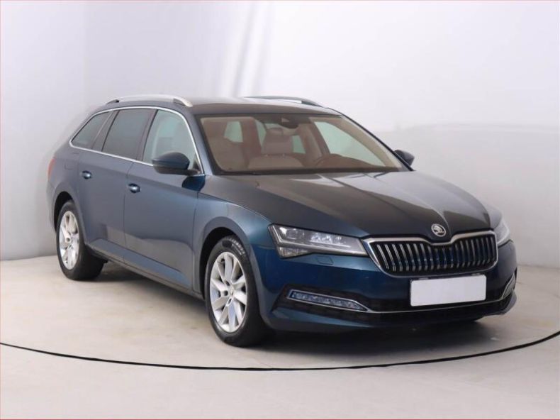 Škoda Superb - hlavní foto