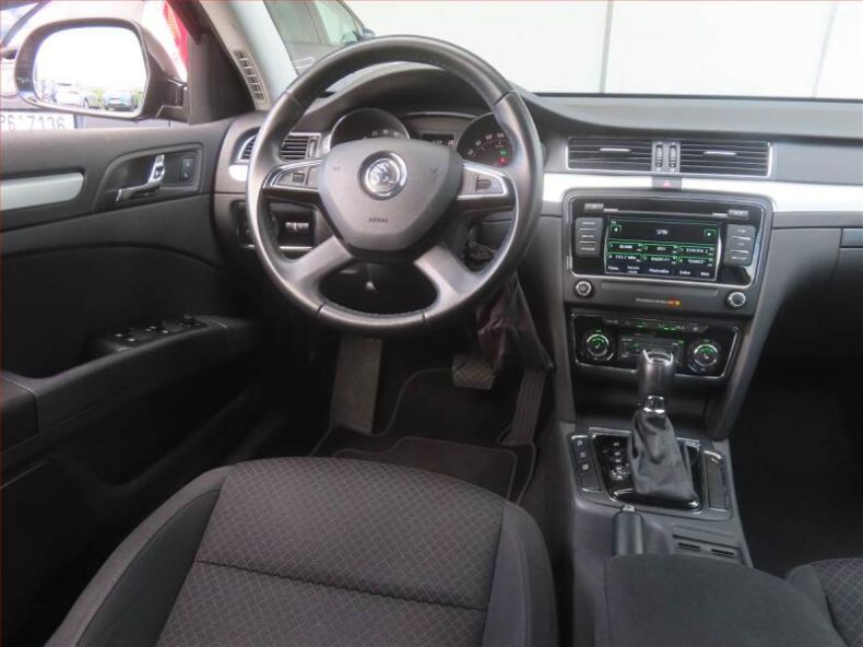 Škoda Superb - hlavní fotka