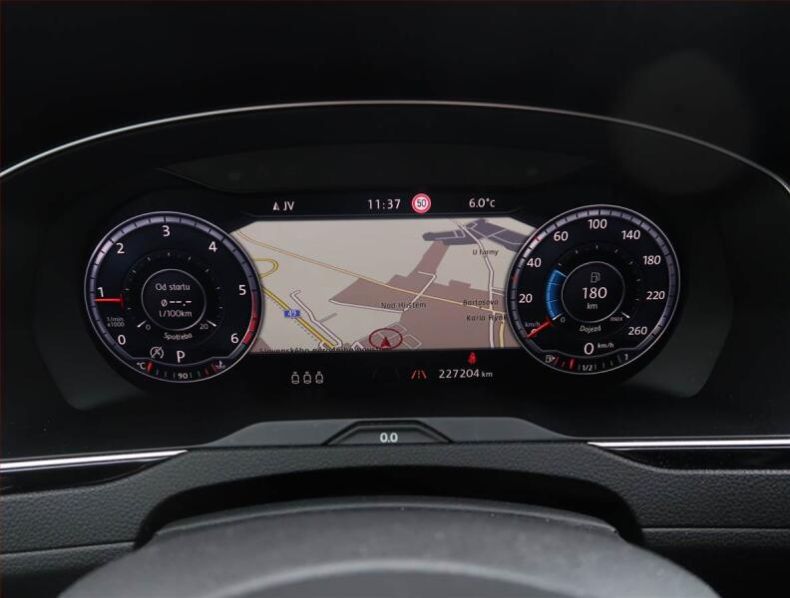 Volkswagen Passat - hlavní fotka