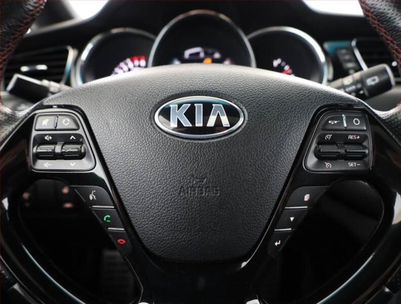 Kia Cee'd - hlavní fotka