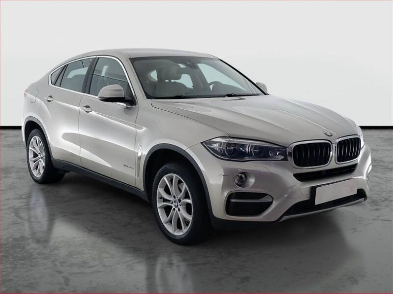BMW X6 - hlavní foto