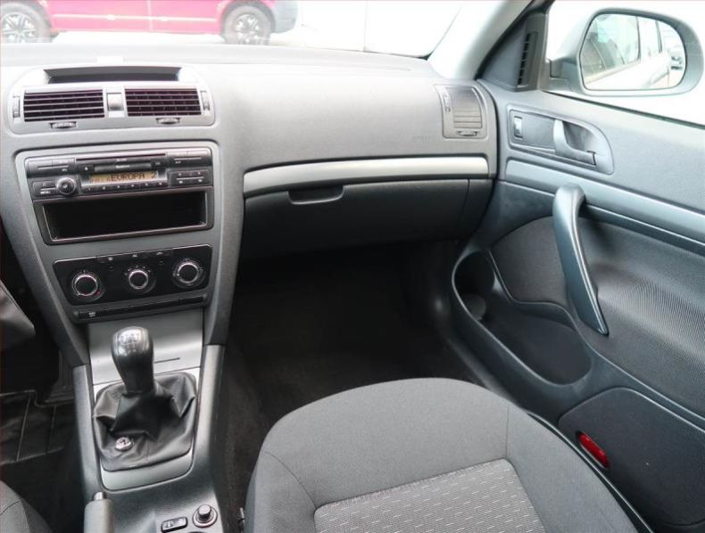 Škoda Octavia - hlavní fotka