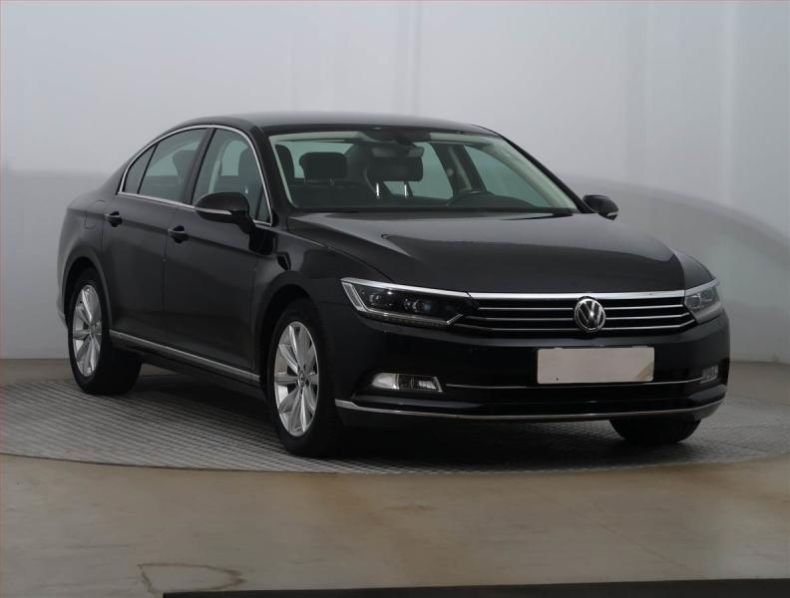 Volkswagen Passat - hlavní foto