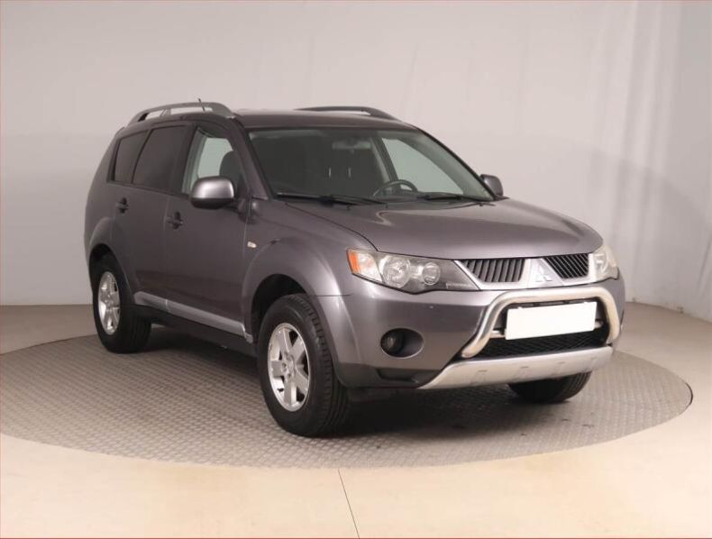 Mitsubishi Outlander - hlavní fotka inzerátu