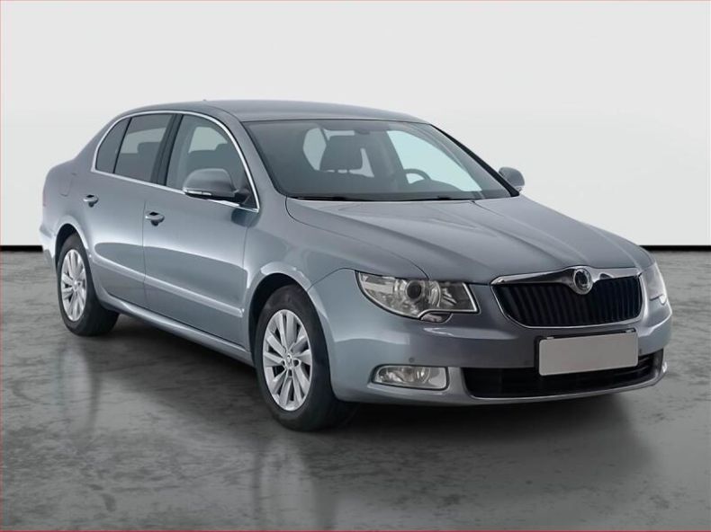 Škoda Superb - hlavní foto
