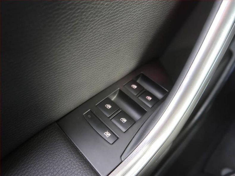 Opel Astra - hlavní fotka