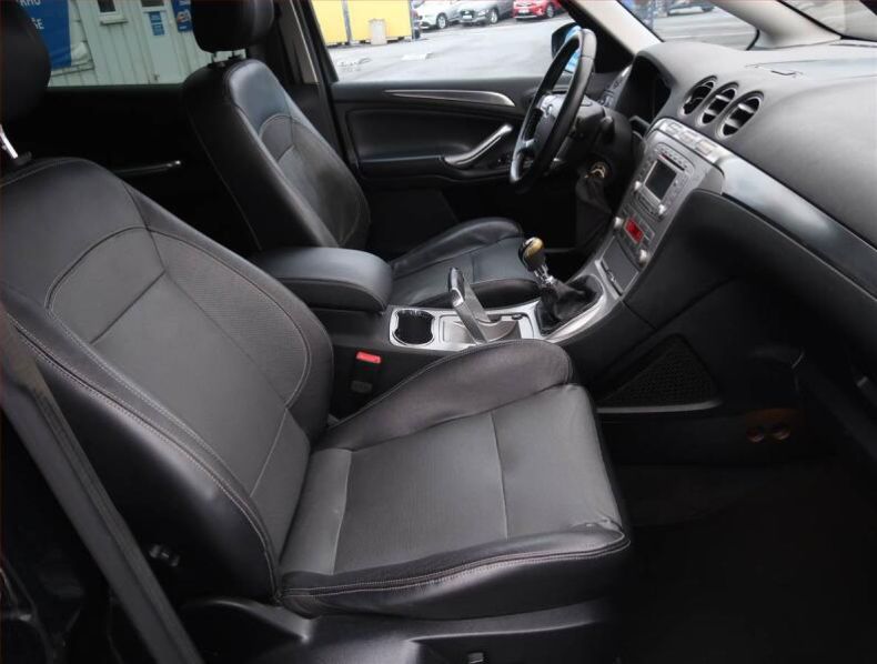 Ford S-MAX - hlavní fotka