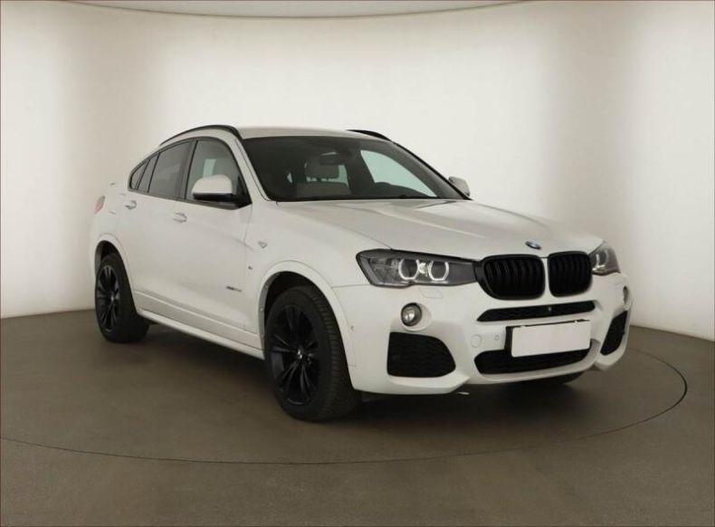 BMW X4 - hlavní foto