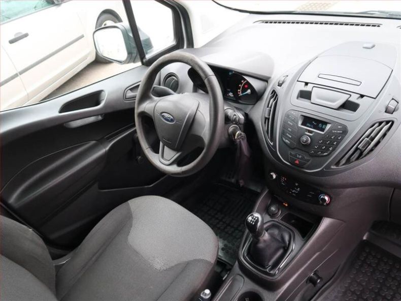 Ford Transit - hlavní foto