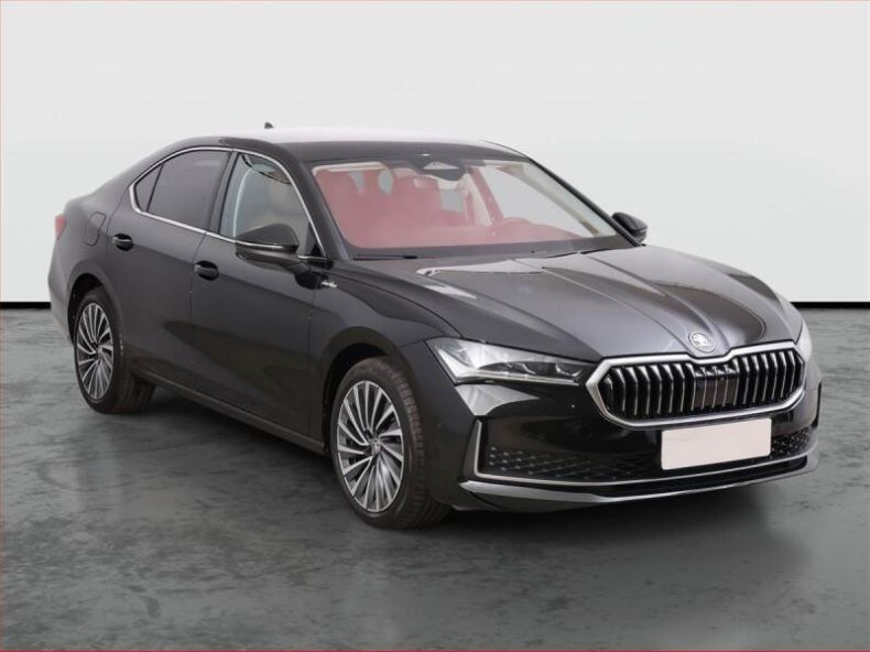 Škoda Superb - hlavní foto